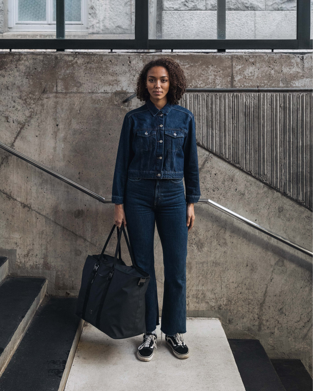 Essential 1st Generation Tote 50L Black Out