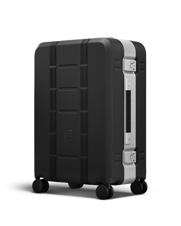 Ramverk Pro Check-in Luggage Medium Silver